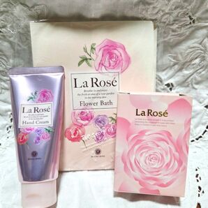 ハウスオブローゼ HOUSE OF ROSE ラ・ローゼ ハンドクリーム.フラワーバス.フレグランスバスソープ 3点セット!!