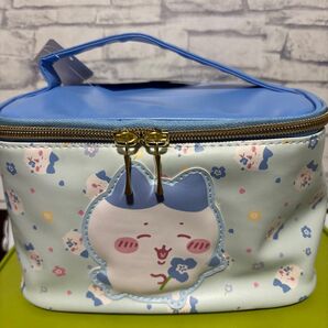 【タグ付き新品】アベイル ちいかわ バニティポーチ ハチワレ