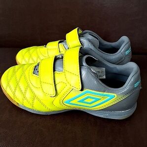 umbro サッカー フットサル シューズ 18