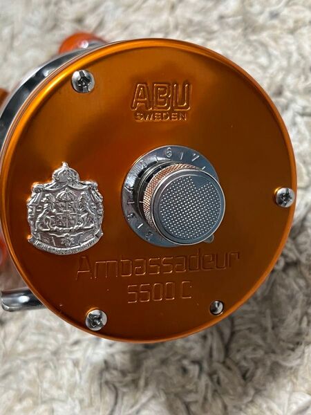 人気カラー アンバサダー 5500c サンセットオレンジ アブガルシア Ambassadeur ベイトリール