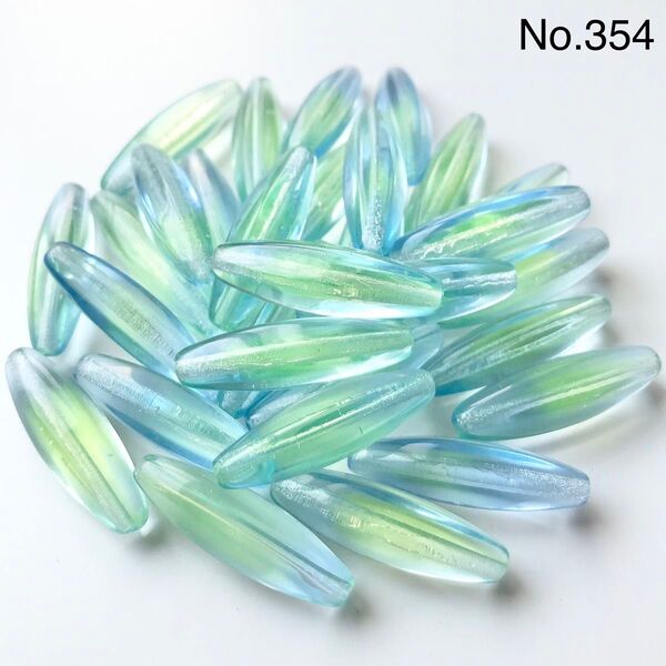 No.354 チェコビーズ ウランガラス ロングナツメ 26×8mm 30個 ライトブルー×ジョンキル