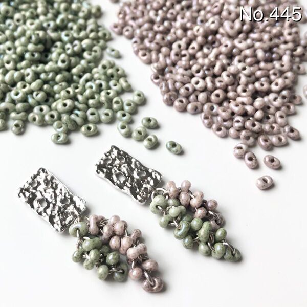 No.445 チェコビーズ ファルファーレ 2×4mm モスグリーン&グレーパープル 約50g×2色 合計約100g