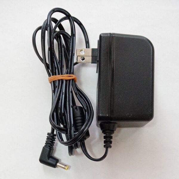 Benesse ベネッセ チャレンジパッド / パッド2 電源 UVL110-0520 ACアダプター