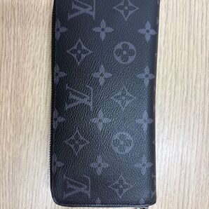 LV長財布 モノグラムエクリプス ジッピーウォレット・ホリゾンタル M11611