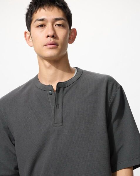 UNIQLO ドライワッフル ヘンリーネックTシャツ サイズM
