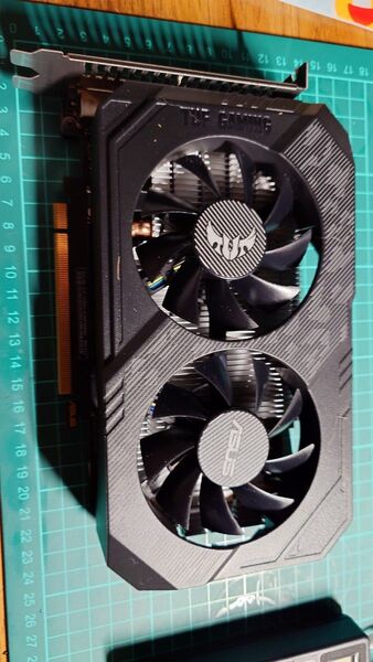 asus製 NVIDIA GTX1650 4GB