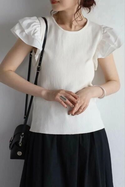 新品未使用タグ付ボンジュールサガンBonjour saganフリル袖サマーニットプルオーバー半袖Tシャツカットソートップスフリフリ