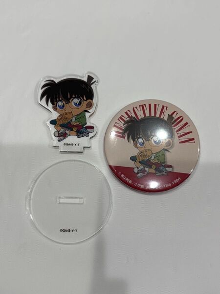名探偵コナン 江戸川コナン 2点セット 缶バッジ アクリルスタンド セガ