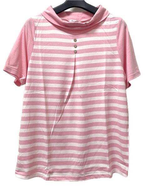 ピンクと白のストライプデザインの半袖Tシャツ、軽やかなポリエステル素材で快適な着心地。