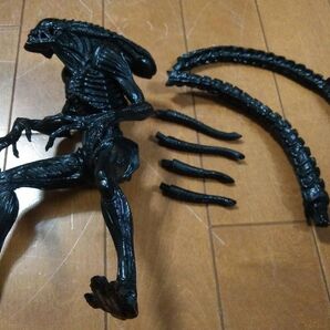 エイリアン フィギュア2体セット