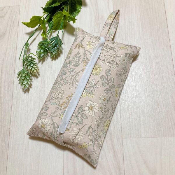 ハンドメイド 吊り下げ ソフトパックティッシュカバー 淡いピンク お花柄