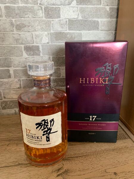 SUNTORY HIBIKI サントリー ウイスキー 響17年 箱付