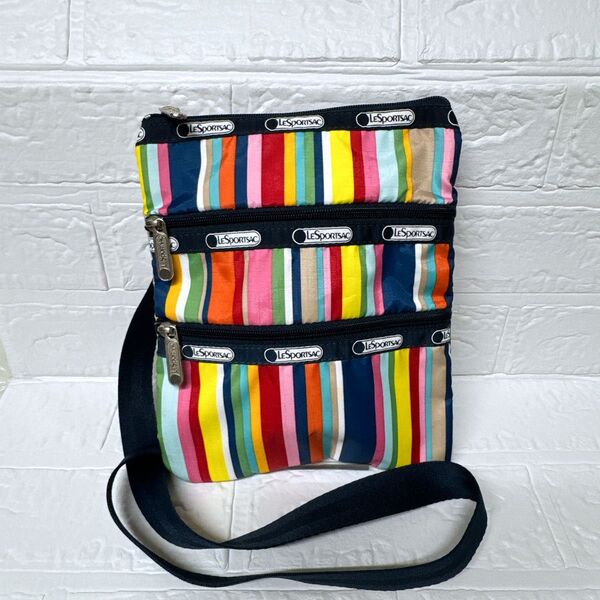 * LeSportsac * レスポートサック ストライプ柄 3ジップ ショルダーバッグ ポシェット マルチカラー