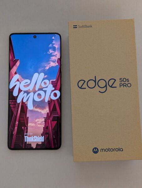 【美品】motorola edge 50s pro 6.7インチ メモリー8GB ストレージ256GB バニラクリーム