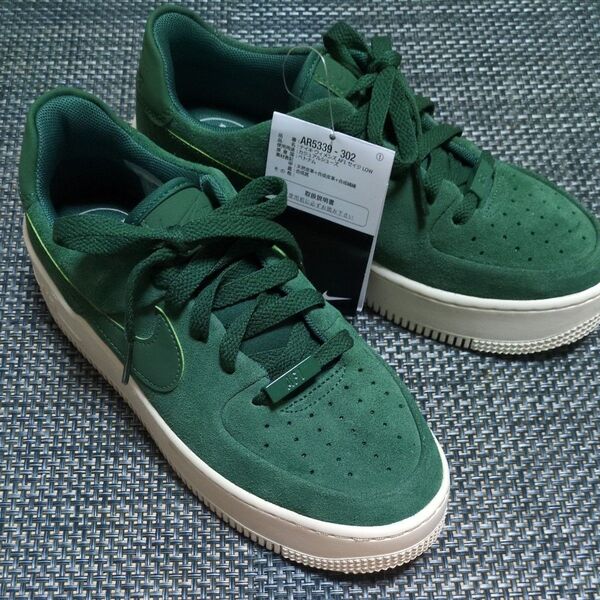 新品未使用 NIKE ナイキ 厚底 スニーカー24cm W AF1 SAGE LOW