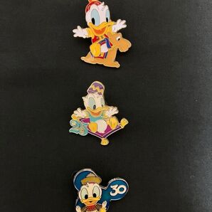 ドナルドダックのピンズ3つセット