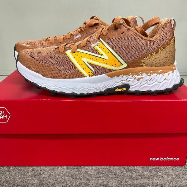 NB ニューバランスレディーススニーカーランニングジョギングシューズ ニューバランス ニューバランスシューズ 25.5
