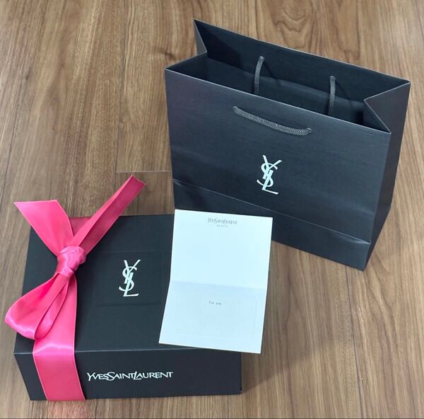 YSL イヴサンローラン ギフトボックス リボン ショッパー メッセージカード付