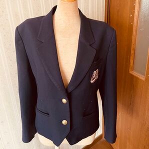 値下げ!の値下げ制服、濃紺ブレザー 金ボタン ワンポイントワッペン