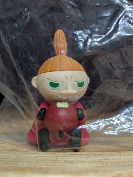MOOMIN リトルミイいっぱいコレクション『くいしんぼう』タカラトミーアーツ ガシャポン リトルミイ フィギュア マスコット