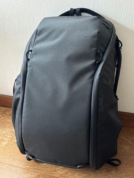 ピークデザイン エブリデイバックパックジップ20L ブラック 美品 タグ付き