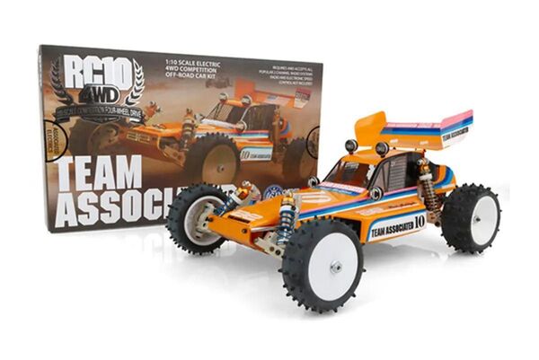 未組立 アソシエイテッド RC10 4WD ASSOCIATED