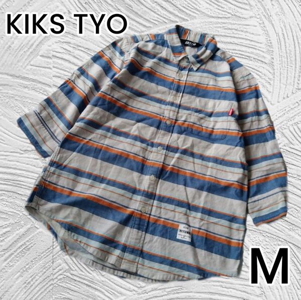 【KIKS TYO】ライトグレー ボーダー 七分袖 ボタンダウンシャツ Мサイズ