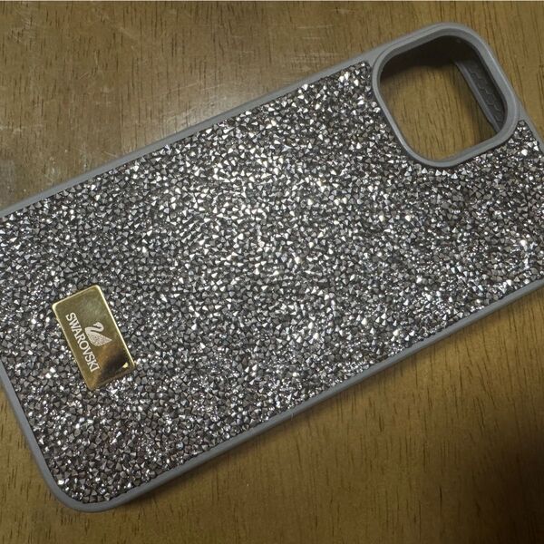 iPhone14ケース 機種変更で使用しなくなった為、出品致します。海外で購入しました。