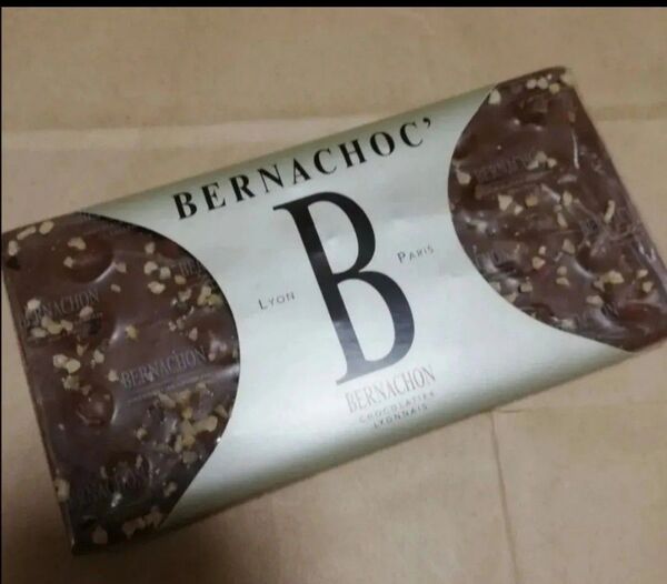 1枚 ベルナシオン タブレット 板チョコ お菓子 チョコレート ベルナショック BERNACHOC フランス パリ