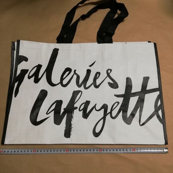 価格の相談には応じません 折り畳み発送 Galeries Lafayette パリ ギャラリーラファイエット 白色 エコバッグ
