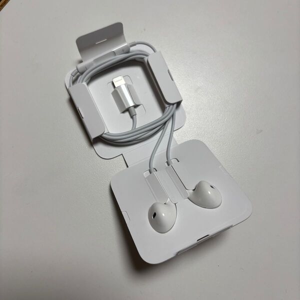 <Apple純正>iPhone付属 有線イヤホン ライトニング