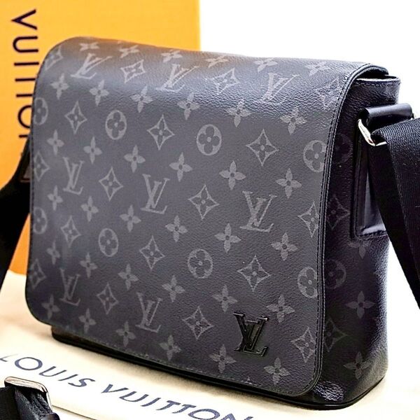 ルイヴィトン モノグラム ショルダーバッグ LOUIS VUITTON ディストリクトPM エクリプス モノグラム ショルダー