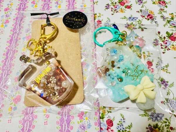 ハンドメイド レジンシャカシャカキーホルダー 25