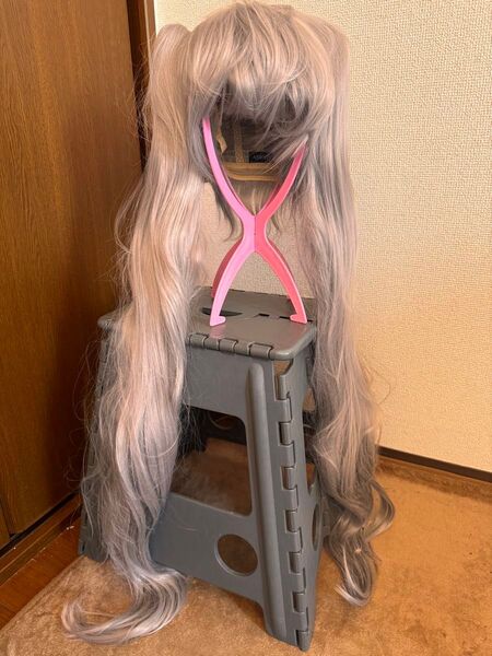 コスプレ ウィッグ シルバー系 ショート バンス2個 ツインテール ウィッグ フルウイッグ ウイッグ