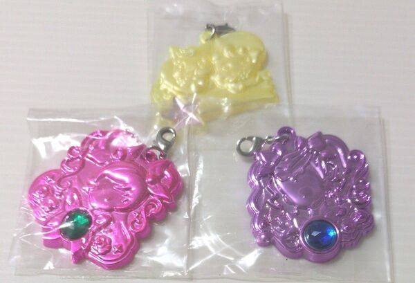 【新品】プリキュアオールスターズシークレットジュエリーチャーム 3個 キュアドリーム ミルキィローズ ココ ナッツ