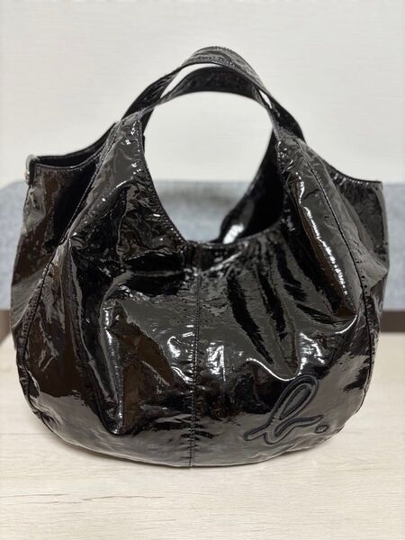 美品 アニエスベー エナメルバッグ