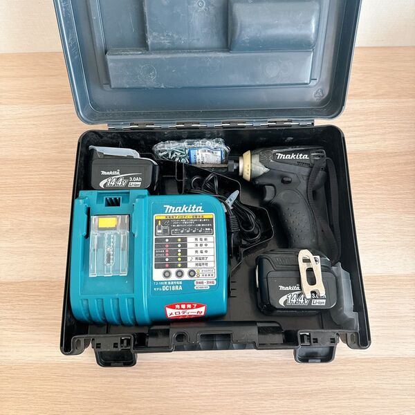 makita 14.4V TD133DRFX 充電式インパクトドライバー マキタ
