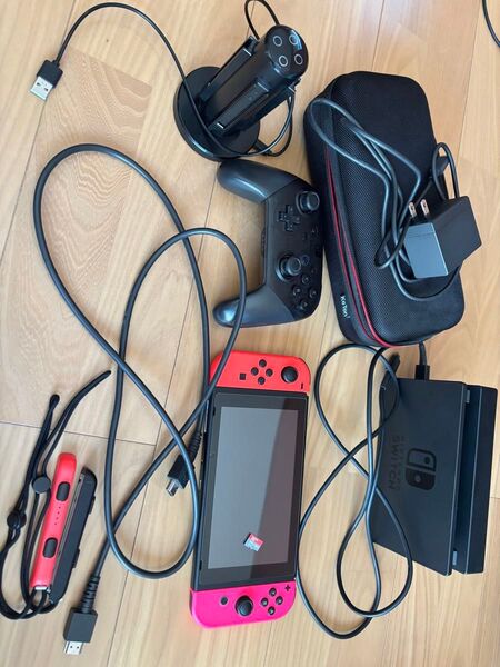 【お値下げ歓迎】Nintendo Switch proコンetc.