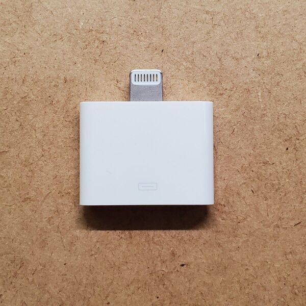 Apple 純正 Lightning - 30ピンアダプタ A1468