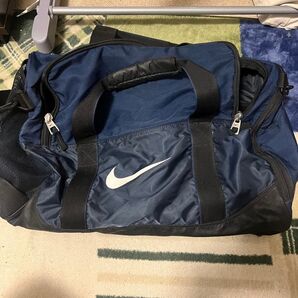 【訳あり】NIKE スポーツバッグ ダッフルバッグ ネイビー 肩掛け破れあり 現状品 ナイキ