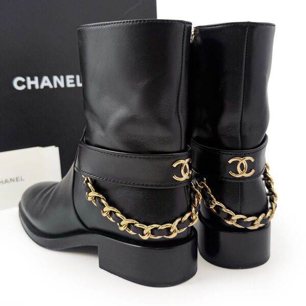 22AW 美品 シャネル CHANEL ブーツ ココマーク チェーン ショートブーツ アンクルブーツ 黒 ブラック 35.5