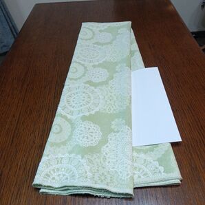 No.61カーテン生地ハギレ 幅150cm×約177cm 大人可愛い 黄緑色