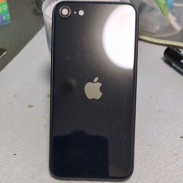 【ジャンク部品】【100%純正品バックハウジング】【 iPhone SE第3世代用 】【割れ無し・傷あり・良品】管理NO.010