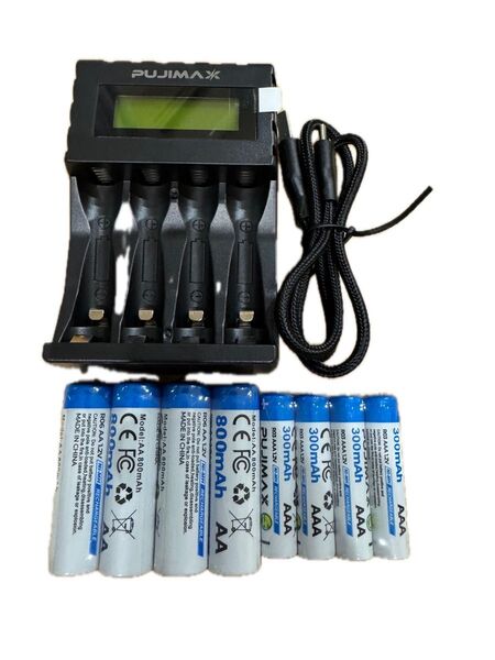 pujimax 充電器+単三充電池4本+単四充電池4本セット ニッケル水素充電池 充電池