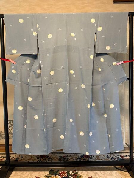単衣・小紋(正絹)型染め 花手毬<訳アリ>身丈154cm K-167