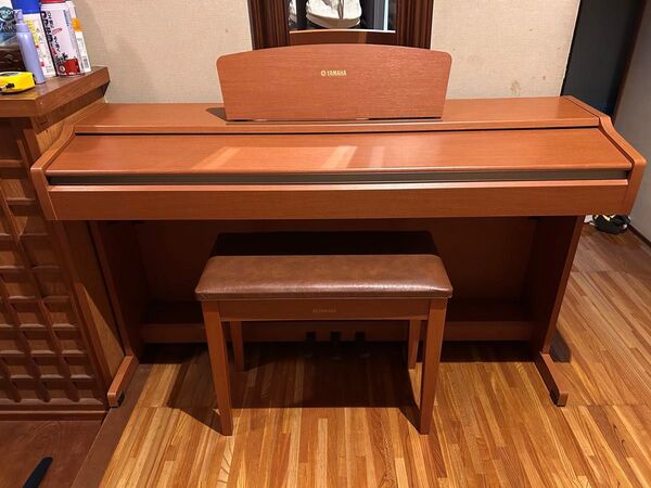 YAMAHA 電子ピアノ J-7000(椅子のみ)