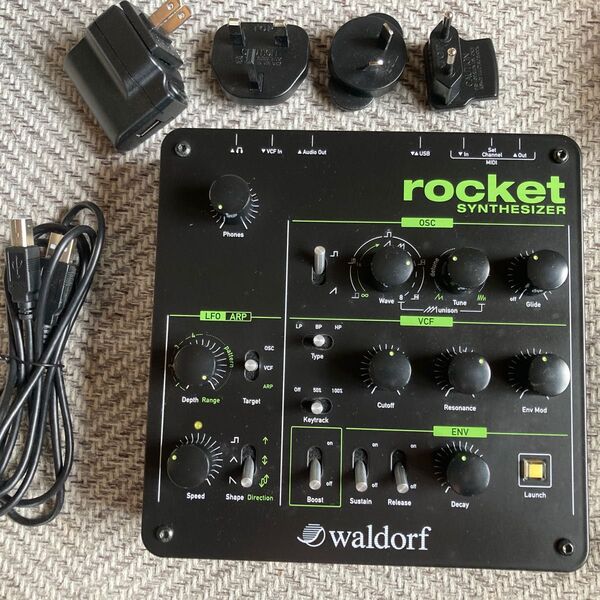 Waldorf rocket アナログシンセサイザー