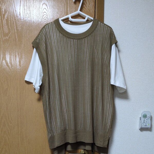 【4L】しまむら ニットベスト(Vanilla studio)+Tシャツ(vanilla studio)