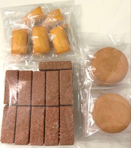 平塚製菓 ミニフィナンシェ8個入り バターサブレ8枚入り チョコ掛けウエハースバニラ風味 大容量 工場直売
