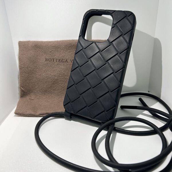 BOTTEGA VENETA iPhone14proケース ボッテガヴェネタ シリコンケース ネックストラップ付き
